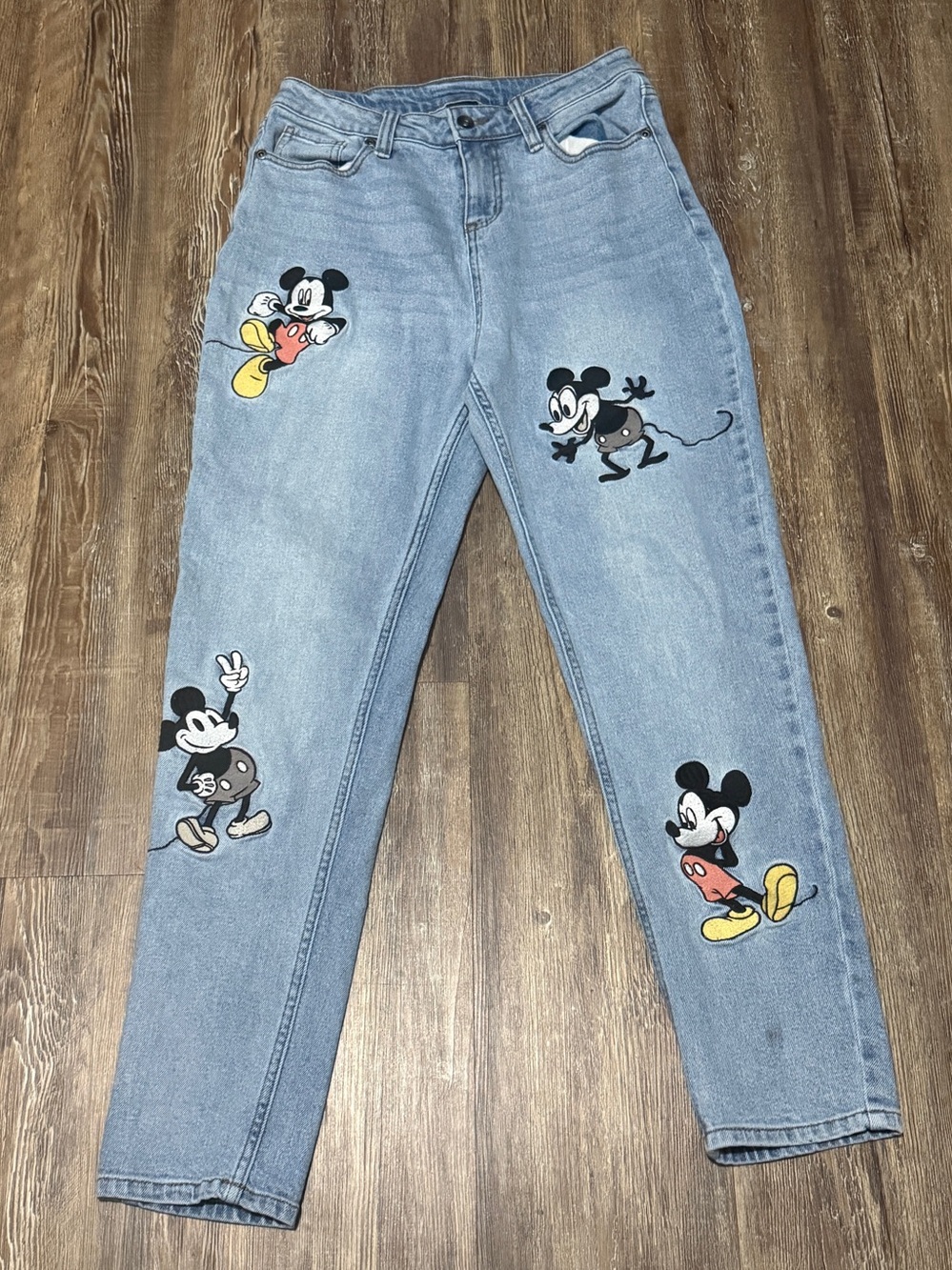 Disney Her Universe Mickey Mouse Straight Jeans Women's 1 High Rise Festive Wear